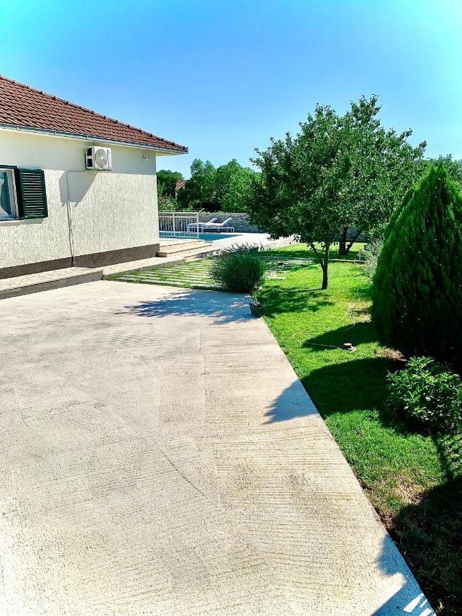 Villa Endi,A Gem Near Sibenik Unesic Buitenkant foto